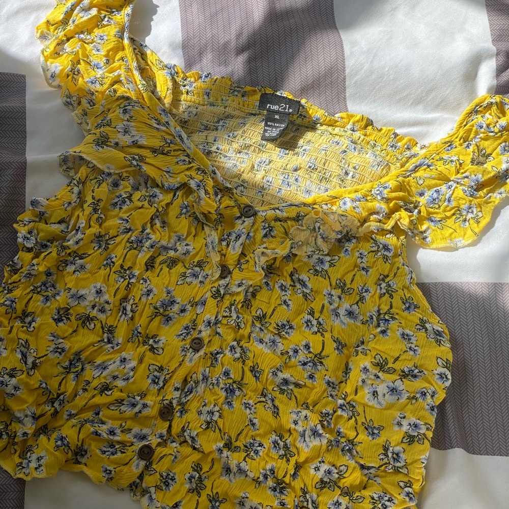 Yellow and Blue Floral Rue21 Cropped Blouse/Shirt